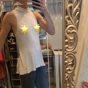 Off white turtle neck flowy tank